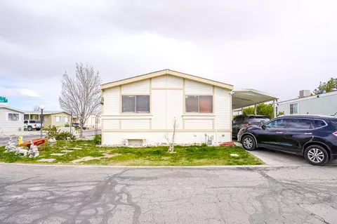 2121 Windflower Dr # 109, Rosamond, CA 93560
