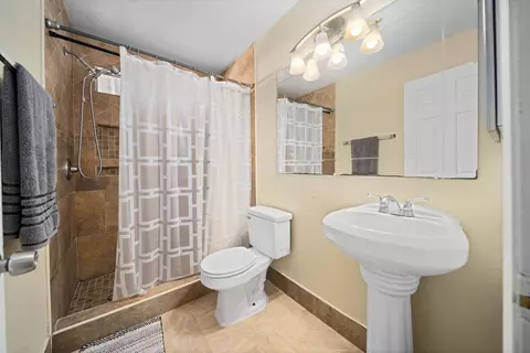 Bath - 38101 52nd St E, Palmdale, CA 93552 photo 1 of 5