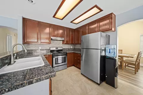 Kitchen - 38101 52nd St E, Palmdale, CA 93552 photo 2 of 2