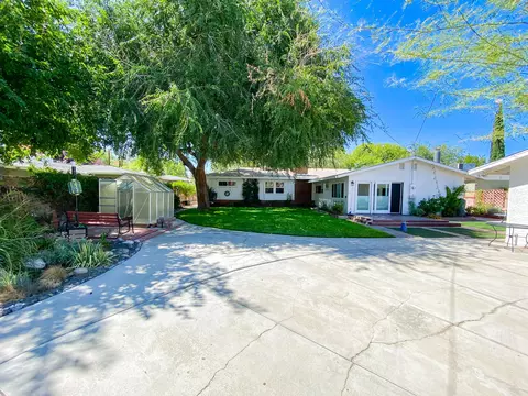 Exterior - 44848 Kingtree Ave, Lancaster, CA 93534 photo 10 of 13