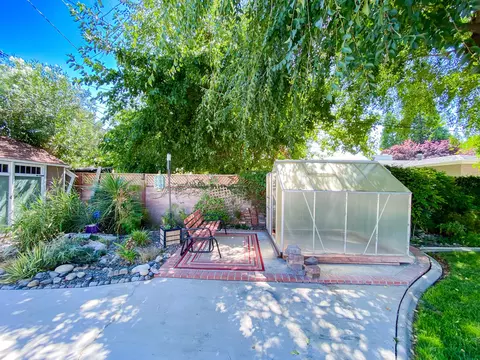 Exterior - 44848 Kingtree Ave, Lancaster, CA 93534 photo 7 of 13