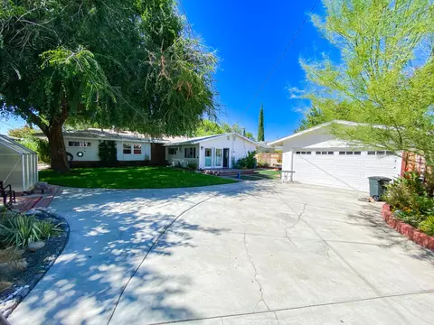 Exterior - 44848 Kingtree Ave, Lancaster, CA 93534 photo 4 of 13