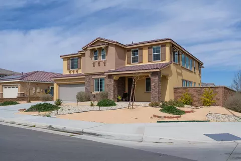 Exterior - 2155 Rockrose St, Palmdale, CA 93551 photo 2 of 4