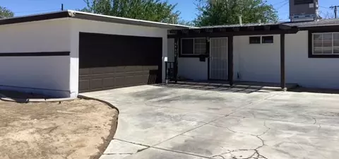 44610 21st St W, Lancaster, CA 93536