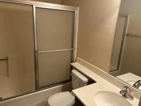 45829 Suffolk Dr, Lancaster, CA 93534 photo 8