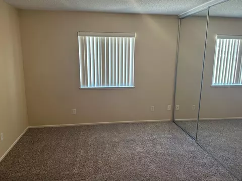 45829 Suffolk Dr, Lancaster, CA 93534 photo 10