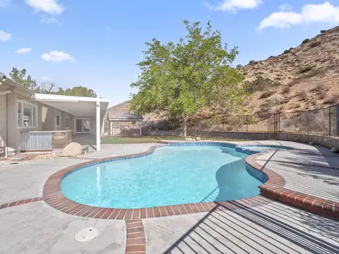 Exterior - 31904 Cedarcroft Rd, Acton, CA 93510 photo 8 of 12