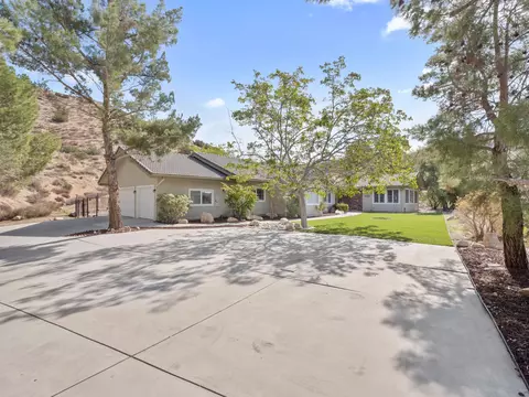 Exterior - 31904 Cedarcroft Rd, Acton, CA 93510 photo 2 of 12