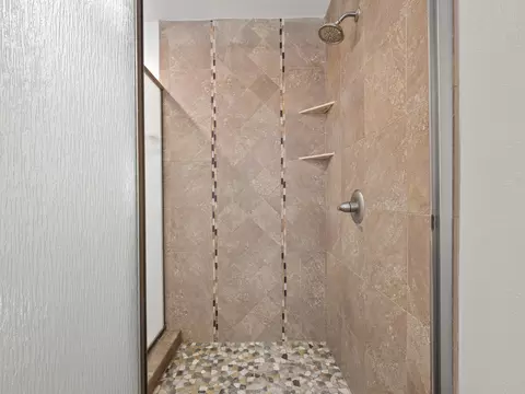 Bath - 31904 Cedarcroft Rd, Acton, CA 93510 photo 2 of 5