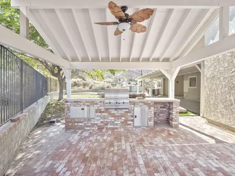 Exterior - 31904 Cedarcroft Rd, Acton, CA 93510 photo 9 of 12