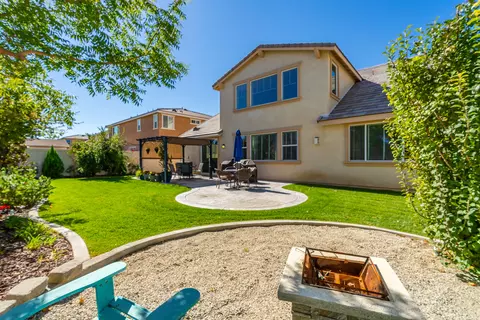 Exterior - 43928 Windrose Pl, Lancaster, CA 93536 photo 8 of 15