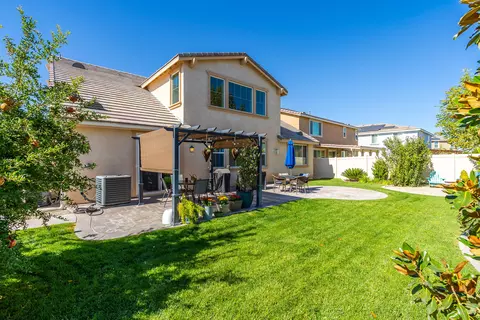 Exterior - 43928 Windrose Pl, Lancaster, CA 93536 photo 9 of 15