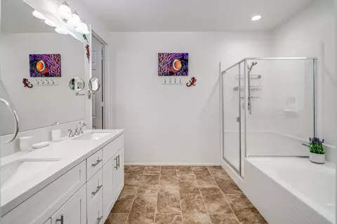 Bath - 43928 Windrose Pl, Lancaster, CA 93536 photo 3 of 6