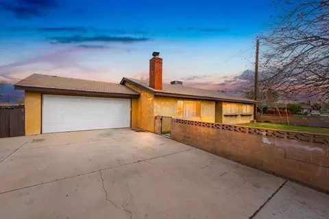 44744 20th St W, Lancaster, CA 93534