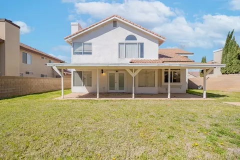 Exterior - 40532 Gorham Ln, Palmdale, CA 93551 photo 2 of 7