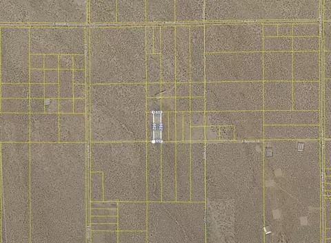 19700 Avenue T8 E, Palmdale, CA 93591 photo 2