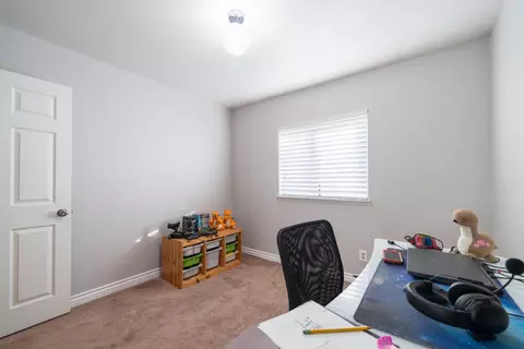 Bedroom - 3126 Stevey Way, Lancaster, CA 93536 photo 1 of 6