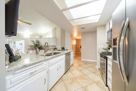 Kitchen - 3126 Stevey Way, Lancaster, CA 93536 photo 4 of 5