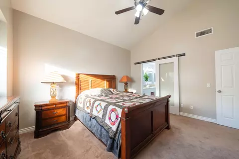 Bedroom - 3126 Stevey Way, Lancaster, CA 93536 photo 6 of 6