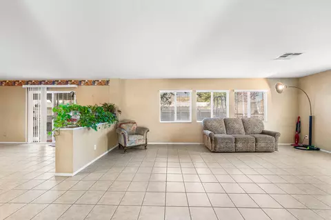 Kitchen - 45130 Palm Ln, Lancaster, CA 93535 photo 7 of 7