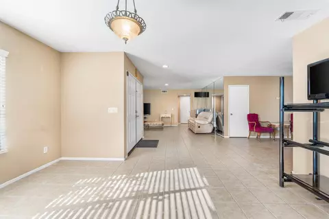 Other - 45130 Palm Ln, Lancaster, CA 93535 photo 2 of 7