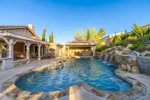 Exterior - 6342 Azalea Dr, Quartz Hill, CA 93536 photo 18 of 32