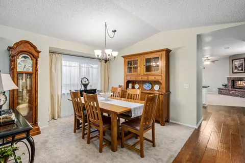 Dining - 6342 Azalea Dr, Quartz Hill, CA 93536 photo 2 of 4