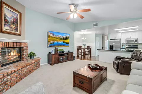 Living - 6342 Azalea Dr, Quartz Hill, CA 93536 photo 5 of 7