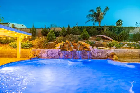 Exterior - 6342 Azalea Dr, Quartz Hill, CA 93536 photo 6 of 32