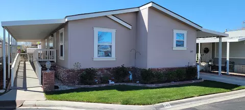 1501 E Avenue I E #140, Lancaster, CA 93535
