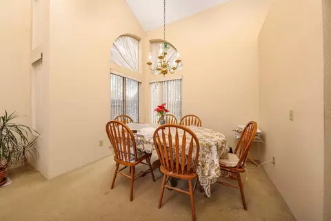 Dining - 658 Martha Ct, Lancaster, CA 93535 photo 1 of 1