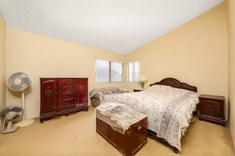 Bedroom - 658 Martha Ct, Lancaster, CA 93535 photo 2 of 3