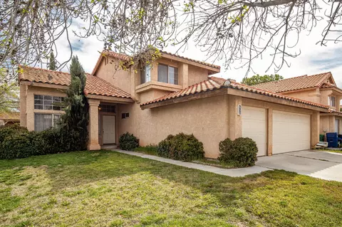 Exterior - 658 Martha Ct, Lancaster, CA 93535 photo 2 of 4