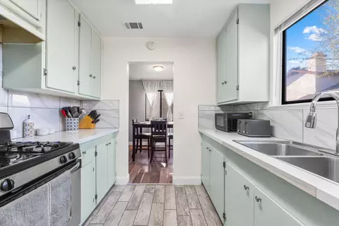 Kitchen - 4721 Karling Pl, Palmdale, CA 93552 photo 1 of 2