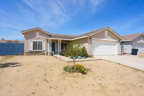 2149 Knollwood Ct, Rosamond, CA 93560