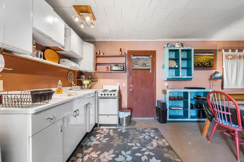 Kitchen - 12 Tamarick Rd, Cantil, CA 93519 photo 4 of 5