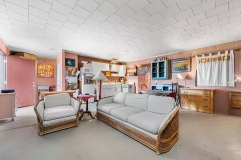 Living - 12 Tamarick Rd, Cantil, CA 93519 photo 3 of 4