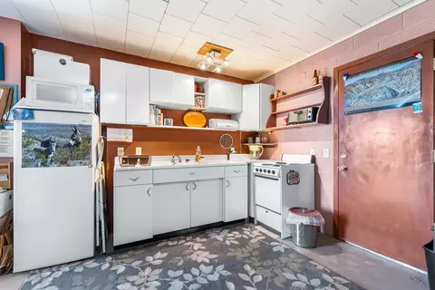 Kitchen - 12 Tamarick Rd, Cantil, CA 93519 photo 3 of 5