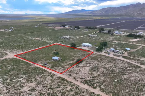 View/Area - 12 Tamarick Rd, Cantil, CA 93519 photo 4 of 4