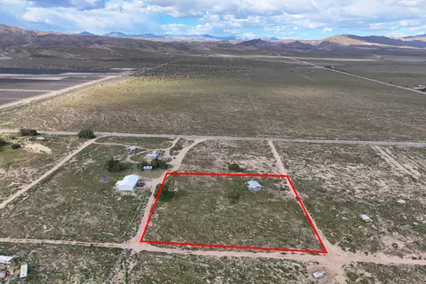 View/Area - 12 Tamarick Rd, Cantil, CA 93519 photo 2 of 4