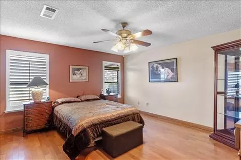 Bedroom - 24401 Hart Dr, Tehachapi, CA 93561 photo 5 of 6