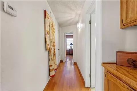 Entry Way - 24401 Hart Dr, Tehachapi, CA 93561 photo 1 of 1