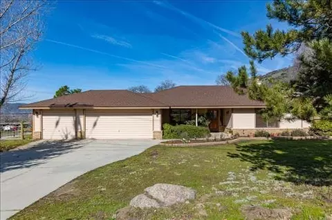 24401 Hart Dr, Tehachapi, CA 93561