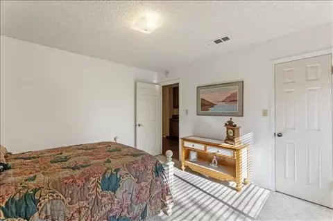 Bedroom - 24401 Hart Dr, Tehachapi, CA 93561 photo 2 of 6