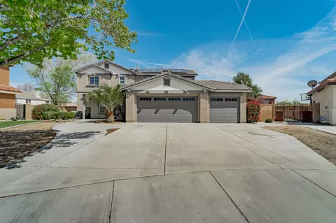 Exterior - 4303 Olivera Pl, Lancaster, CA 93536 photo 2 of 9