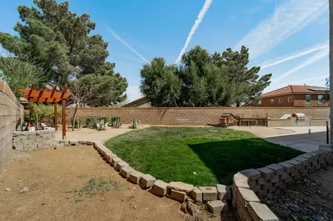 Exterior - 4303 Olivera Pl, Lancaster, CA 93536 photo 7 of 9