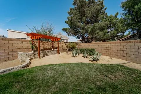 Exterior - 4303 Olivera Pl, Lancaster, CA 93536 photo 6 of 9