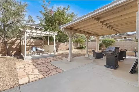 Exterior - 3433 Tamarisk Dr, Palmdale, CA 93551 photo 5 of 9