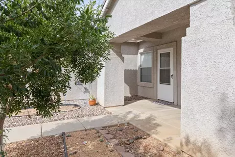 Exterior - 3433 Tamarisk Dr, Palmdale, CA 93551 photo 3 of 9