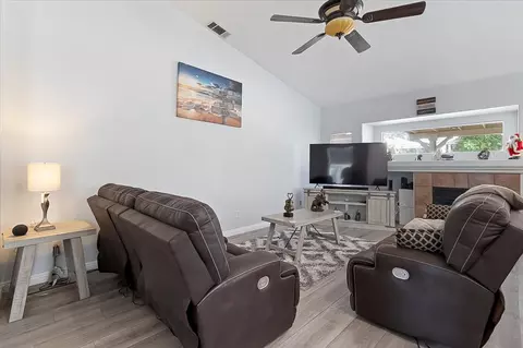 Living - 3433 Tamarisk Dr, Palmdale, CA 93551 photo 4 of 4